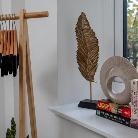 The Old Stone Sanctuary * Лідс