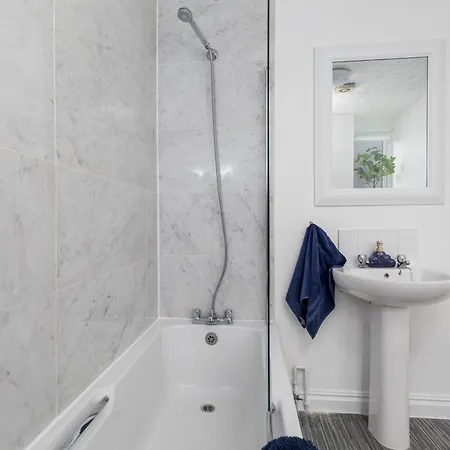 The Old Stone Sanctuary Apartment *